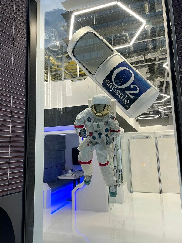 Интерьер в токийском кафе - Елена 