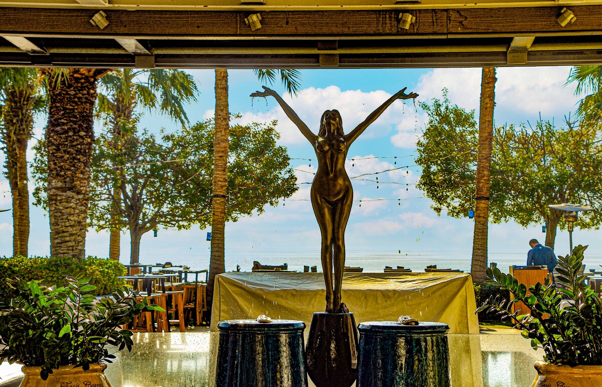 Скульптура-фонтан - Oleg4618 Шутченко