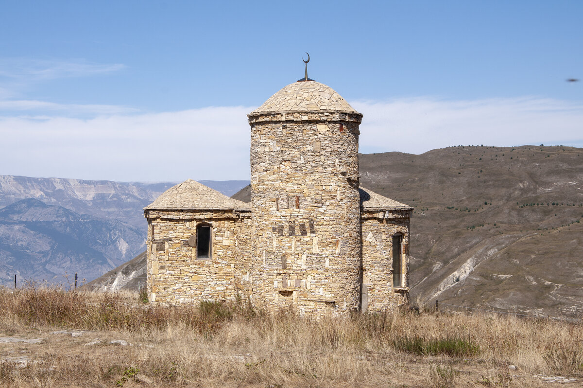 Дагестан. Старая мечеть в окрестностях аула Хунзах - Gen 