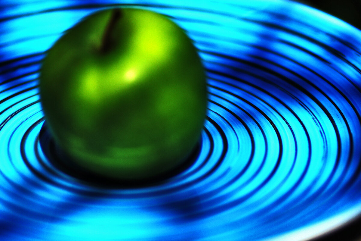 Вращается... - Юрий Гайворонскiий Вращается... - Юрий Гайворонскiий