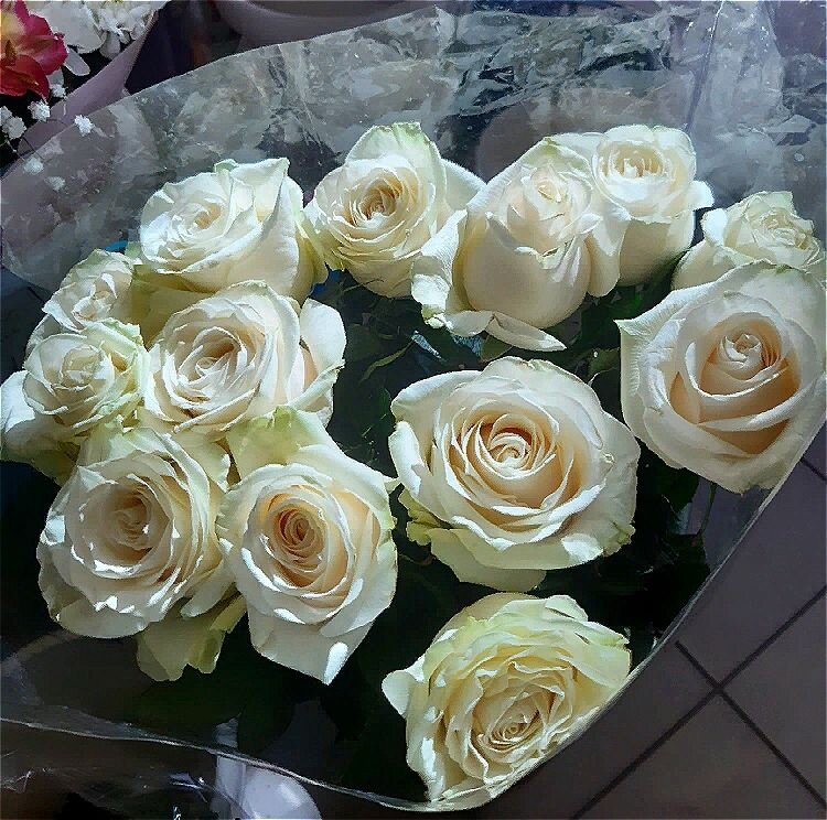 Букет с белыми розами! - Нина Андронова