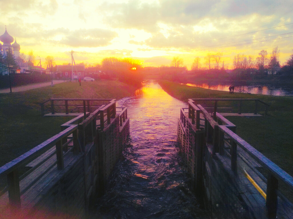 На реке Тихвинка - Сергей Кочнев