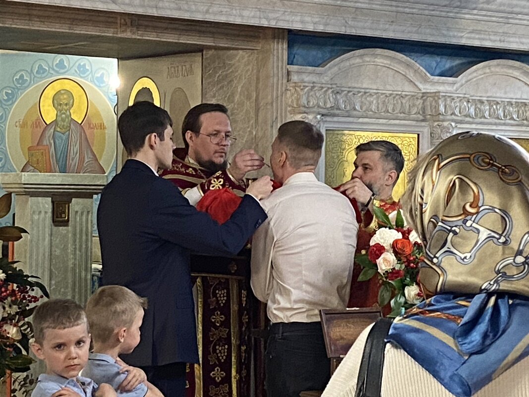 В Светлую Пасху. Причащение... - Алекс Б-в В Светлую Пасху. Причащение... - Алекс Б-в