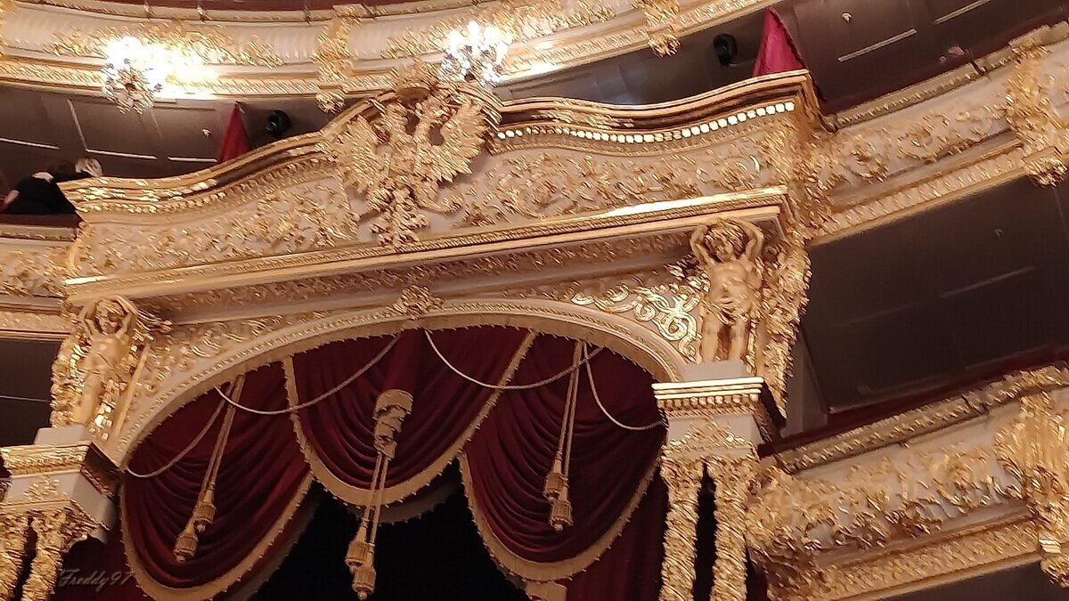 В Большом театре (Москва) - Freddy 97