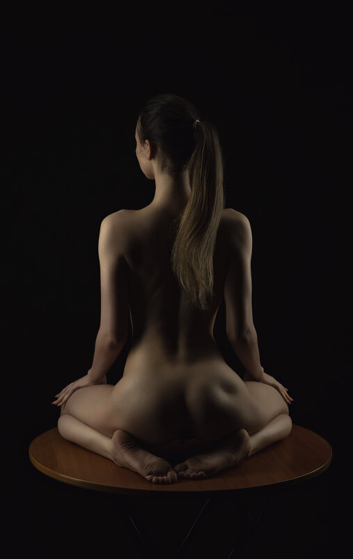*** - Alexandr Khizhniak