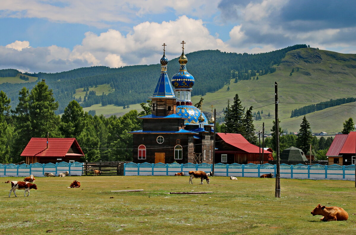 Храм Святаго Великомученика и целителя Пантелеймона в селе Балыктуюль. - Ирина Нафаня
