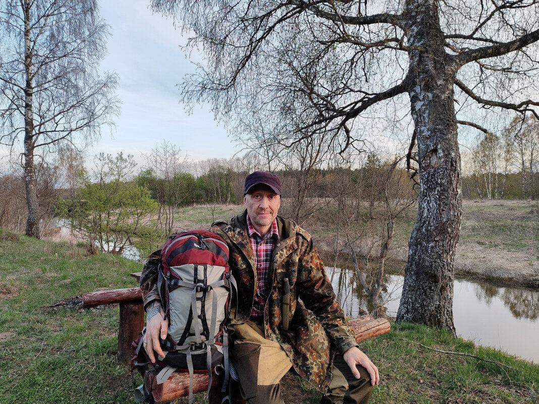 У реки - Денис Бочкарёв