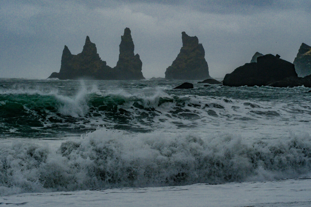 Базальтовые иглы (Reynisdrangar). - Георгий А Базальтовые иглы (Reynisdrangar). - Георгий А