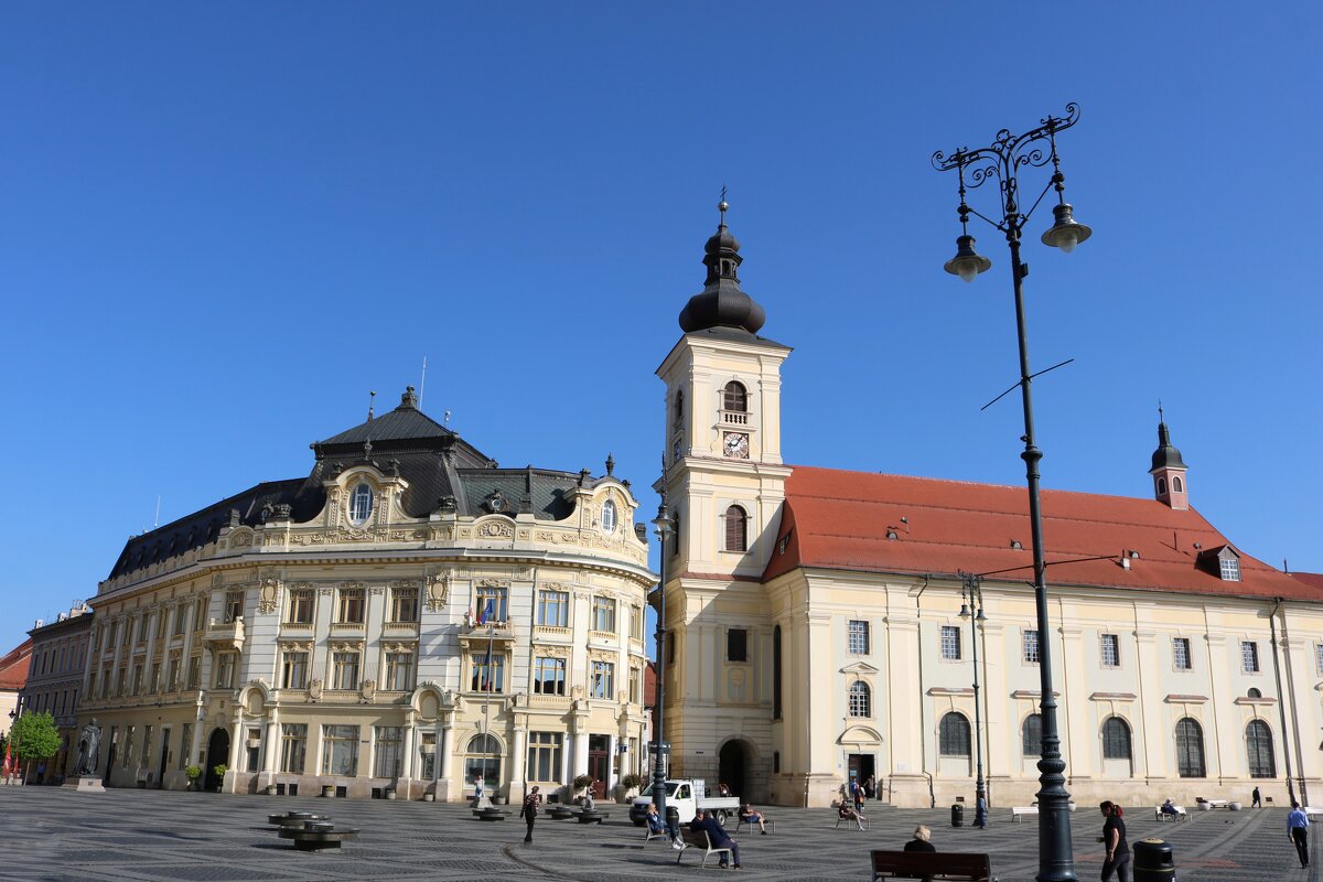 Большая площадь(Piata Mare) и римско-католическая церковь(1726-1738) - Светлана Баталий