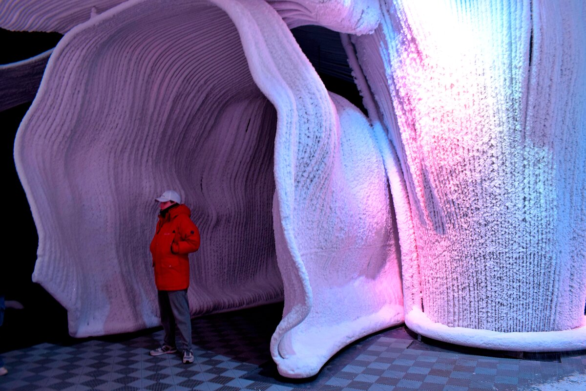 Похолодало, На улице, как в ледяной пещере. - Татьяна Помогалова Похолодало, На улице, как в ледяной пещере. - Татьяна Помогалова