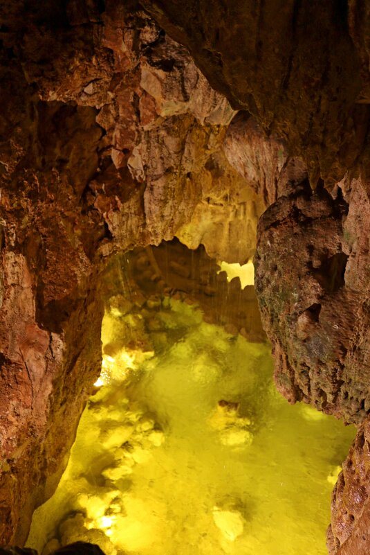В пещере - Ольга В пещере - Ольга