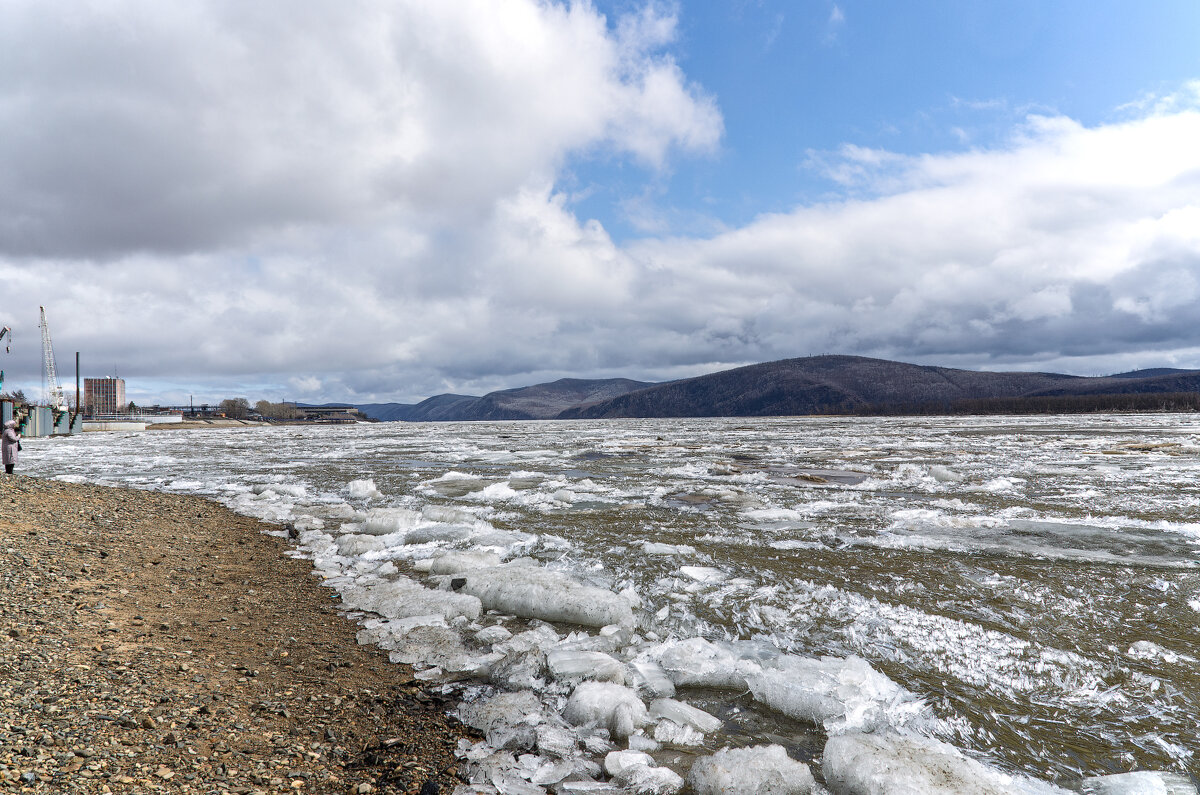 Ледоход на Амуре. - Виктор Иванович Чернюк Ледоход на Амуре. - Виктор Иванович Чернюк