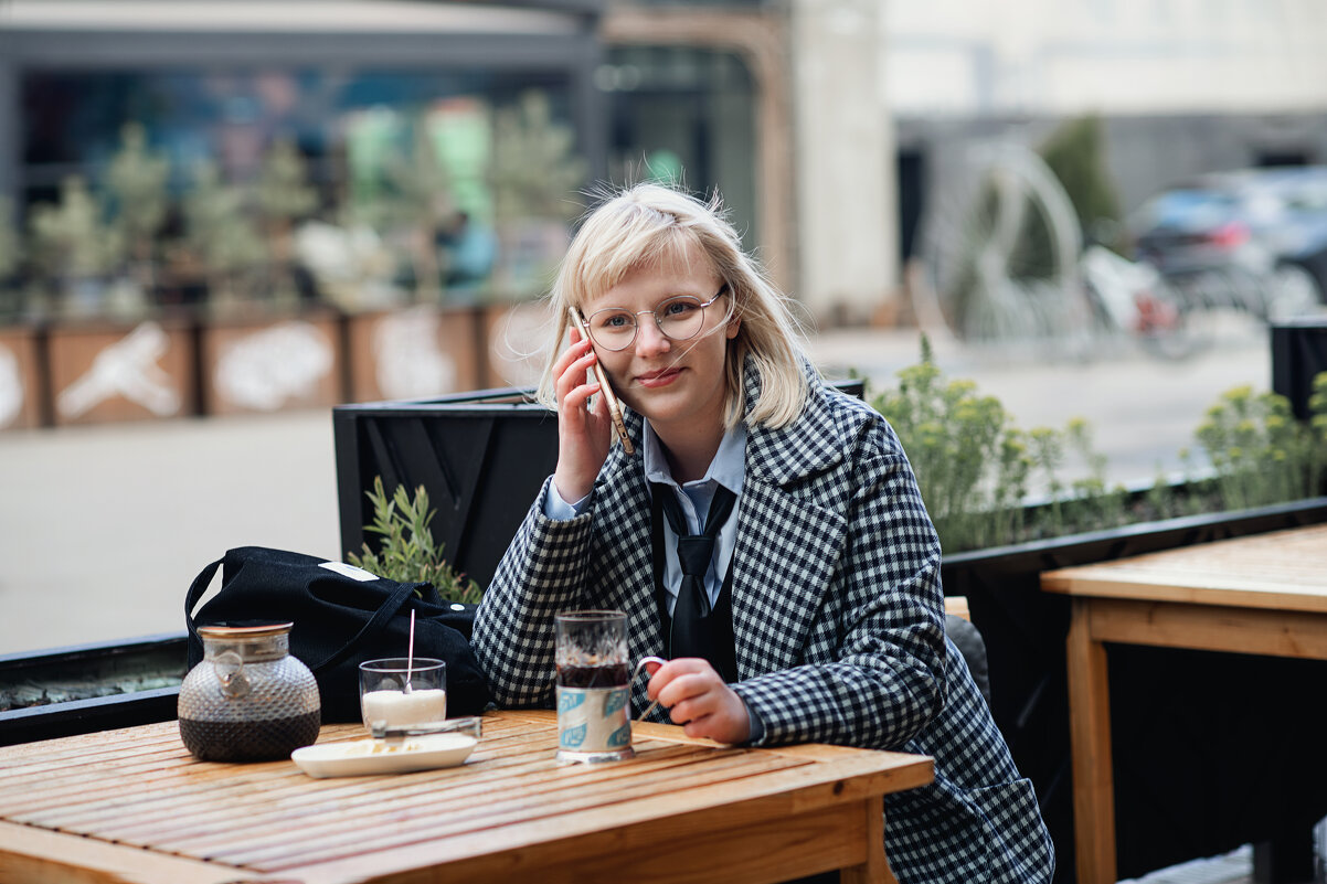 ... - Лилия . ... - Лилия .