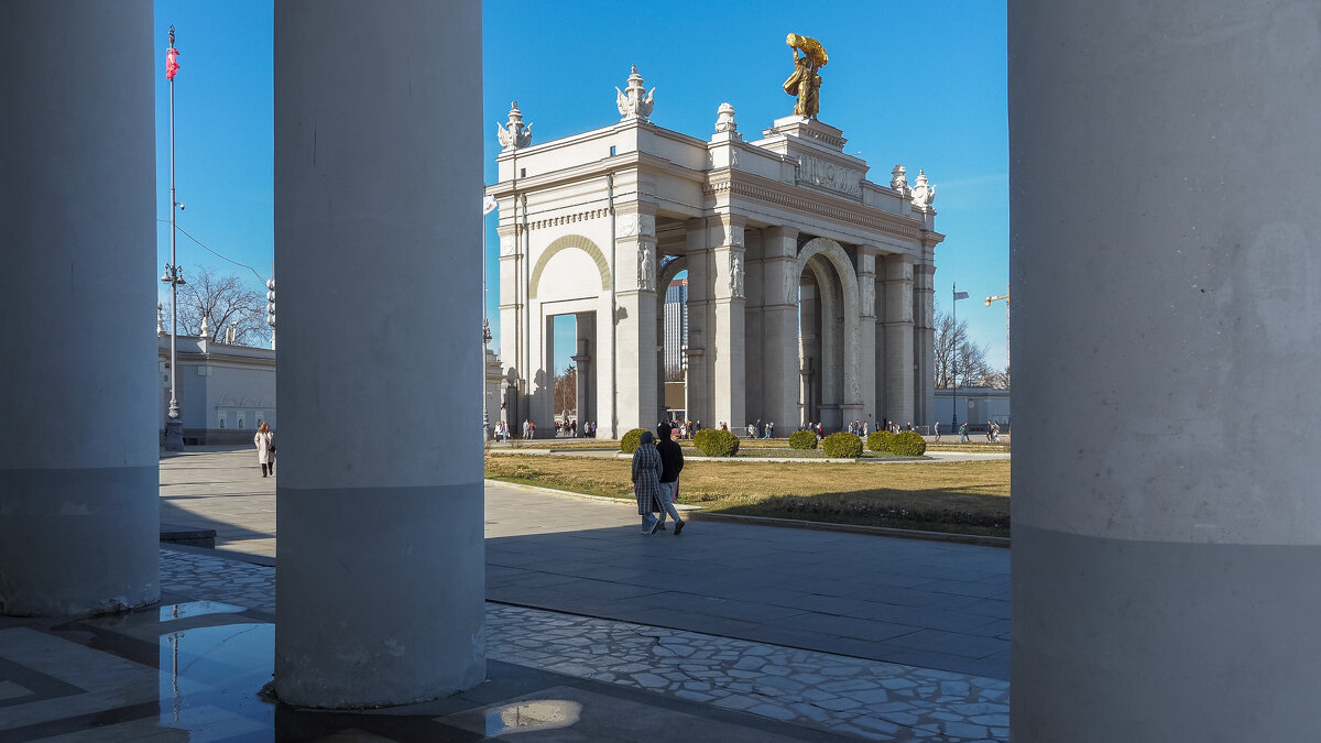 Где тона ВДНХ - юрий поляков