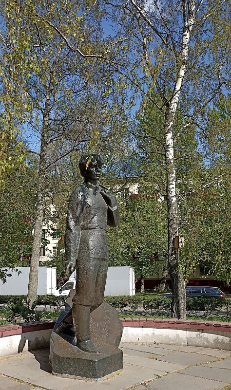 На Есенинском бульваре - Татьяна Тюменка На Есенинском бульваре - Татьяна Тюменка