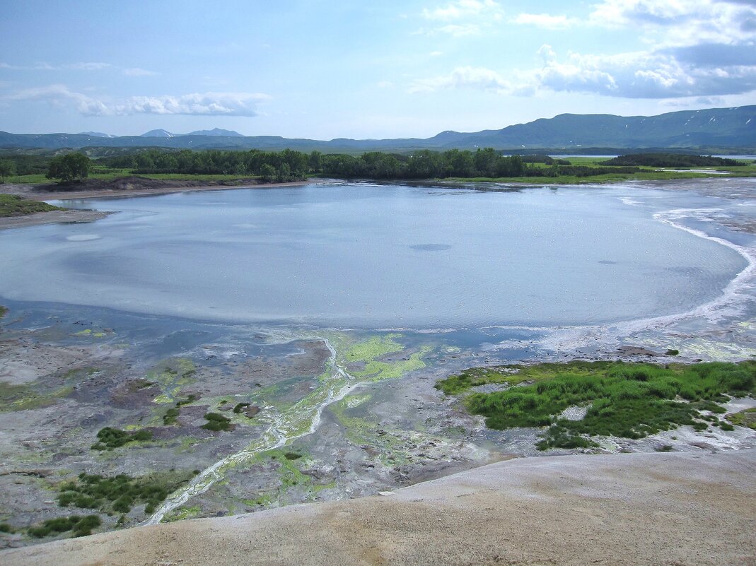 Термальное озеро в кальдере вулкана Узон. - unix (Илья Утропов)