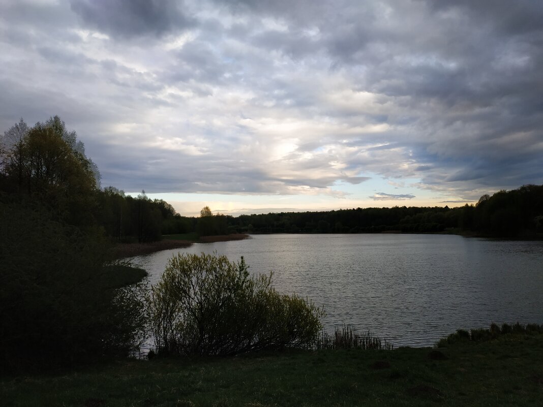 Тут солнце было уже не поймать - Андрей Лукьянов Тут солнце было уже не поймать - Андрей Лукьянов