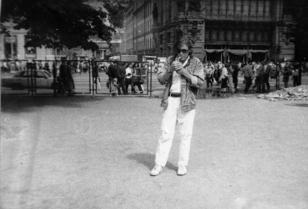 Зоркий дал  сфоткать себя ленинградскому прохожему - Олег Зоркий