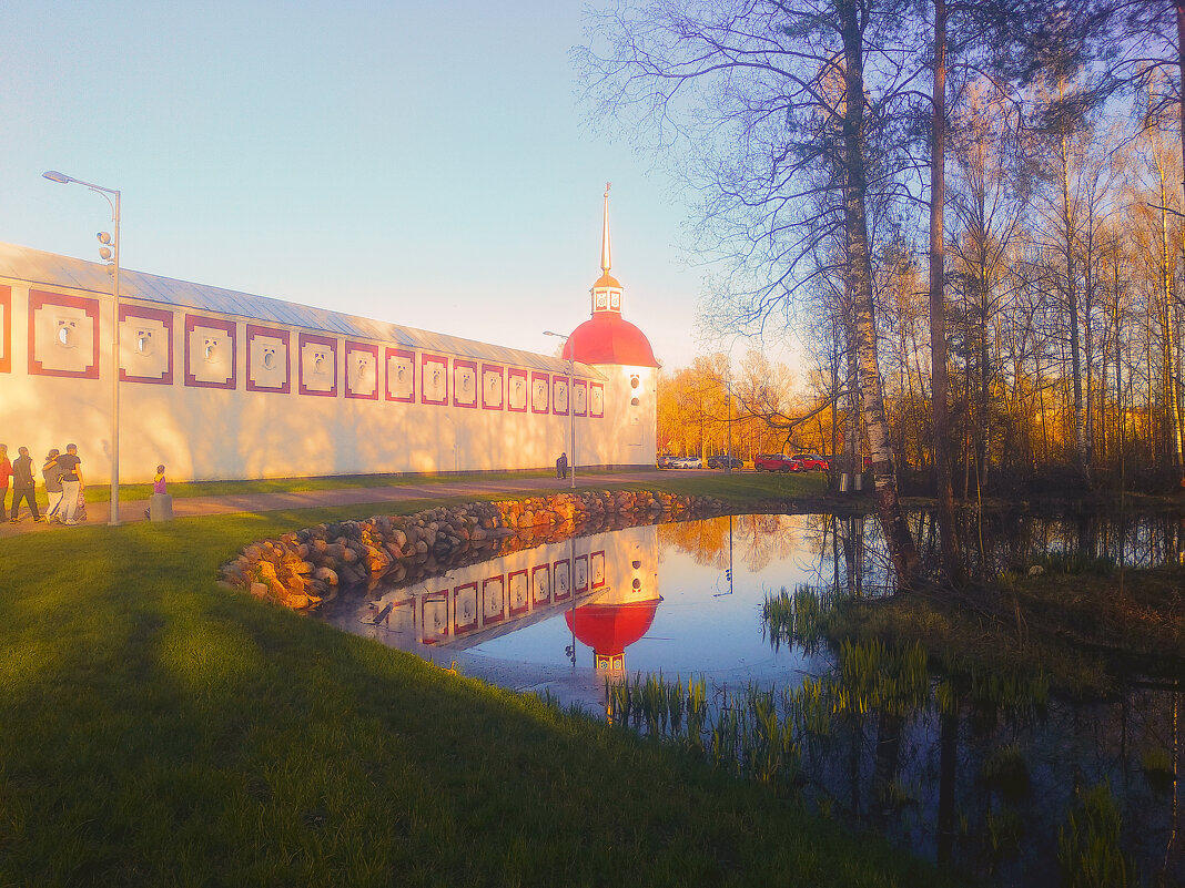 Вечер возле стен монастыря - Сергей Кочнев