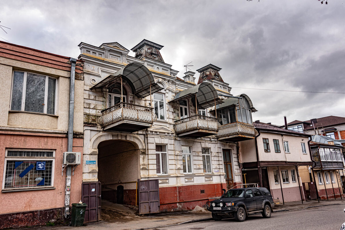 *** - Дмитрий Лупандин