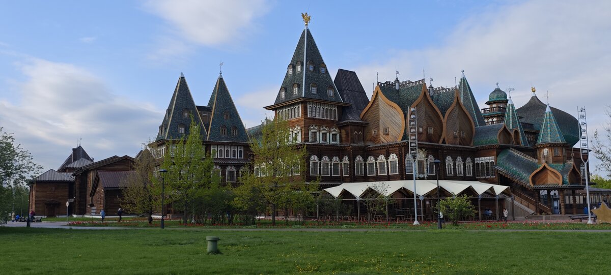 Дворец царя Алексея Михайловича в Коломенском - <<< Наташа >>> Дворец царя Алексея Михайловича в Коломенском - <<< Наташа >>>