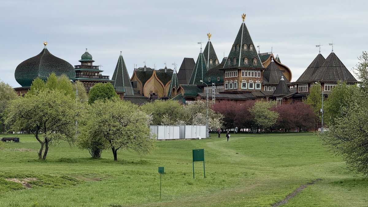Дворец царя Алексея Михайловича в Коломенском - <<< Наташа >>> Дворец царя Алексея Михайловича в Коломенском - <<< Наташа >>>
