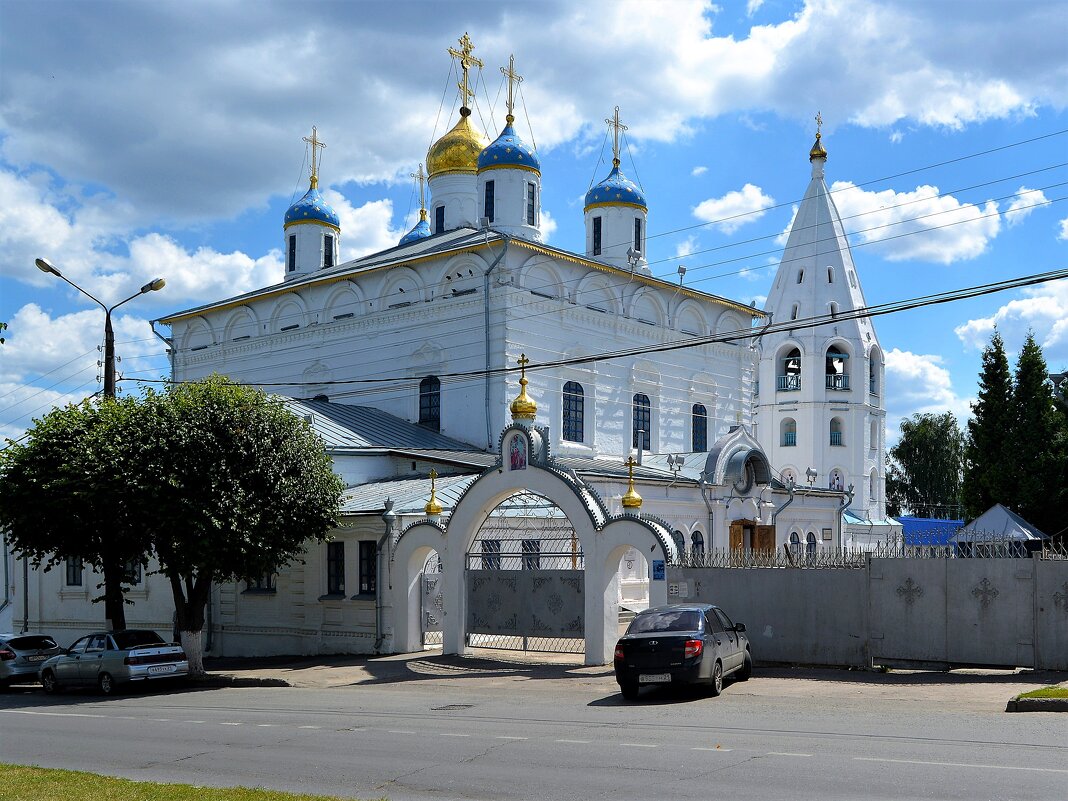 Чебоксары. Введенский кафедральный собор. - Пётр Чернега Чебоксары. Введенский кафедральный собор. - Пётр Чернега