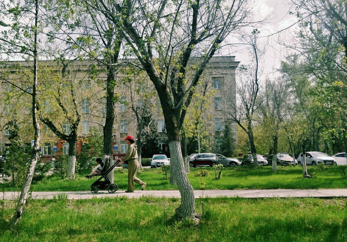 Мирный город - Андрей Хлопонин Мирный город - Андрей Хлопонин