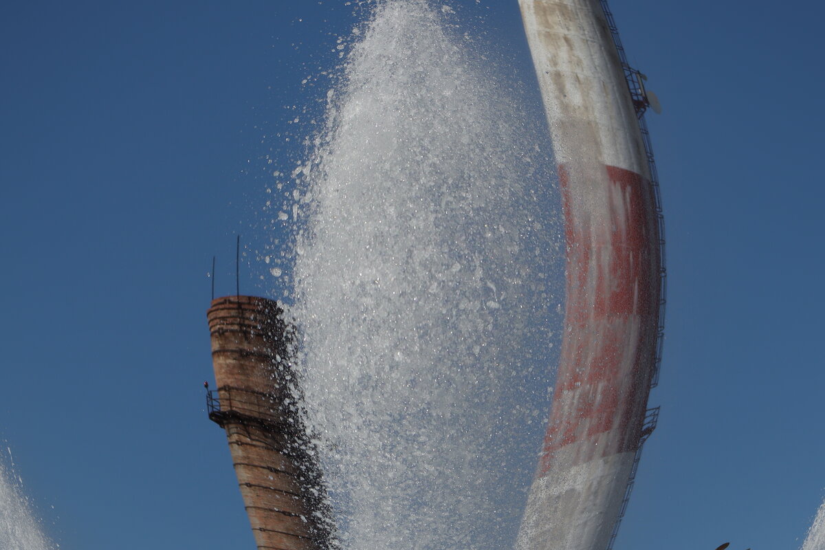 Фонтанируем ))) - Giant Tao / Фонтанируем ))) - Giant Tao /