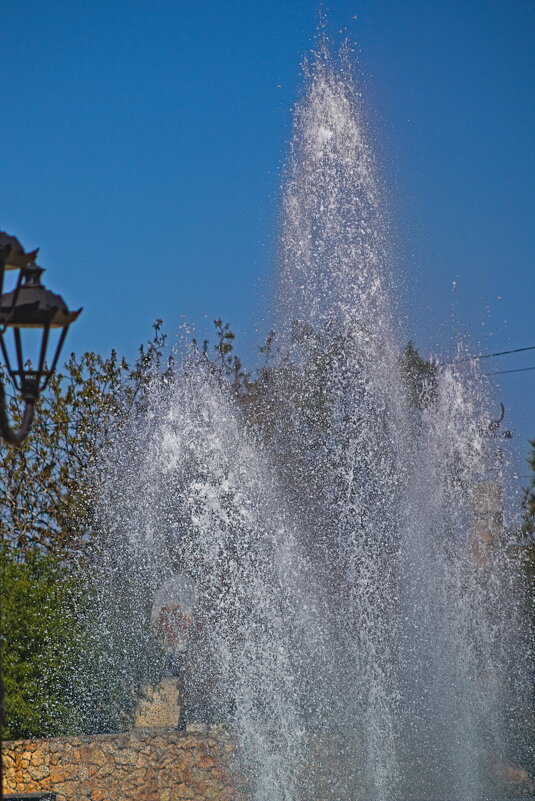 Фонтан - Giant Tao /