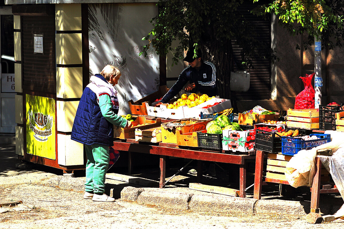 Заходи, покупай! - Юрий Гайворонскiий Заходи, покупай! - Юрий Гайворонскiий