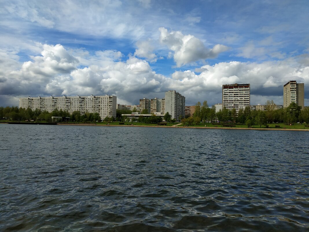 * * * - Андрей Лукьянов