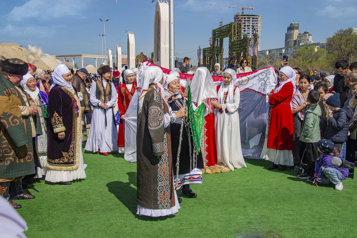 Гуляние - Анатолий Чикчирный Гуляние - Анатолий Чикчирный