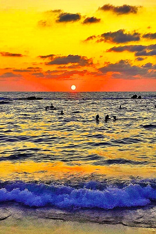 КУПАНИЕ   НА   ЗАКАТЕ - Анатолий Малобродский