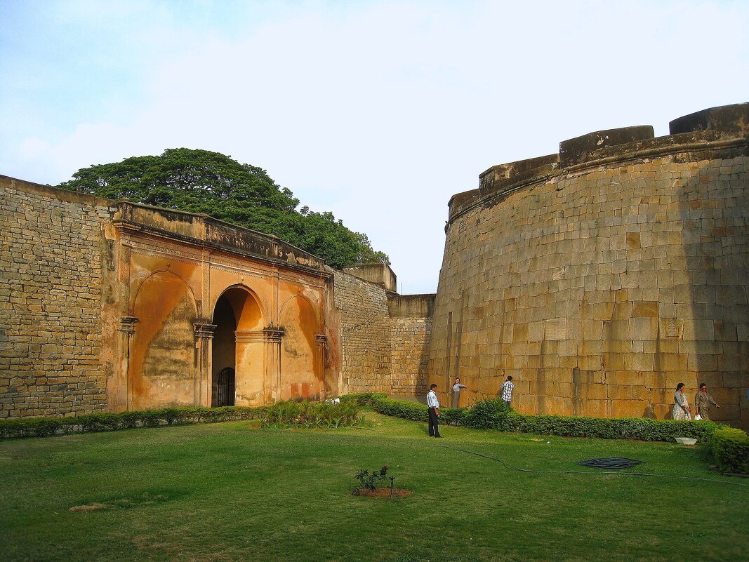 Форт Бангалор, Индия. - unix (Илья Утропов) Форт Бангалор, Индия. - unix (Илья Утропов)