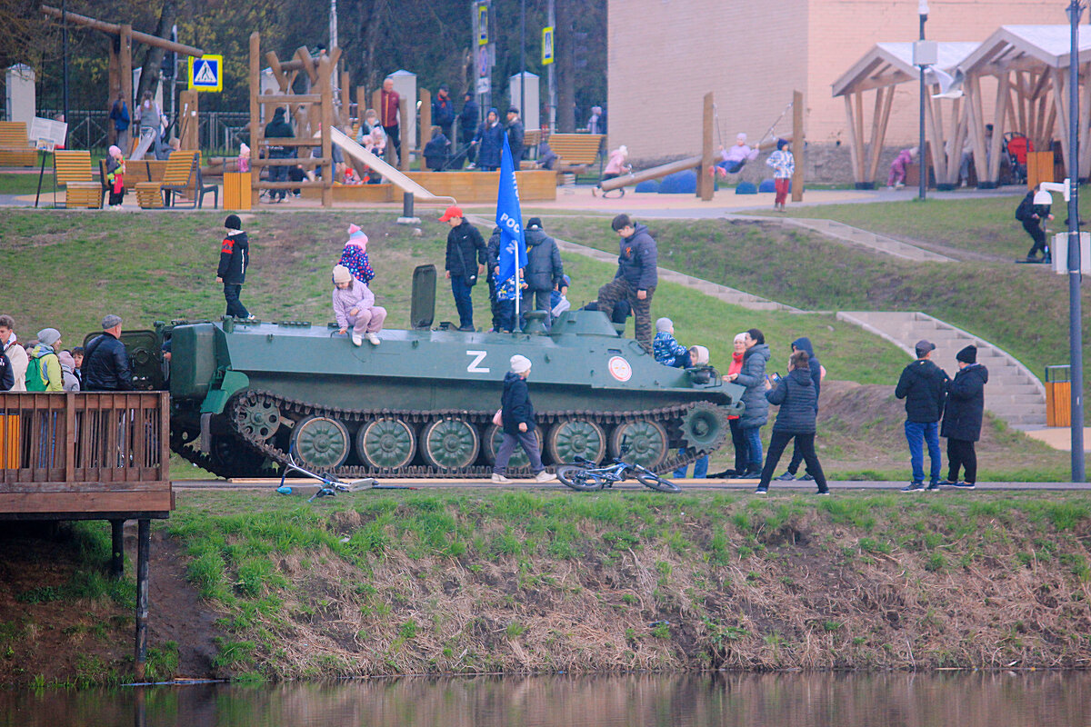 На победном привале - Сергей Кочнев