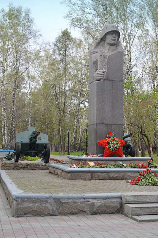 С ПРАЗДНИКОМ ВЕЛИКОЙ ПОБЕДЫ! - Татьяна Лютаева С ПРАЗДНИКОМ ВЕЛИКОЙ ПОБЕДЫ! - Татьяна Лютаева