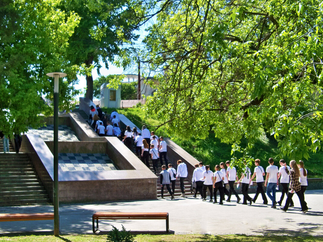 Экскурсия закончилась - Валентин Семчишин Экскурсия закончилась - Валентин Семчишин
