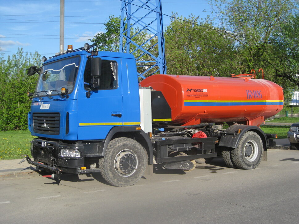 Поливалка - Дмитрий Никитин Поливалка - Дмитрий Никитин