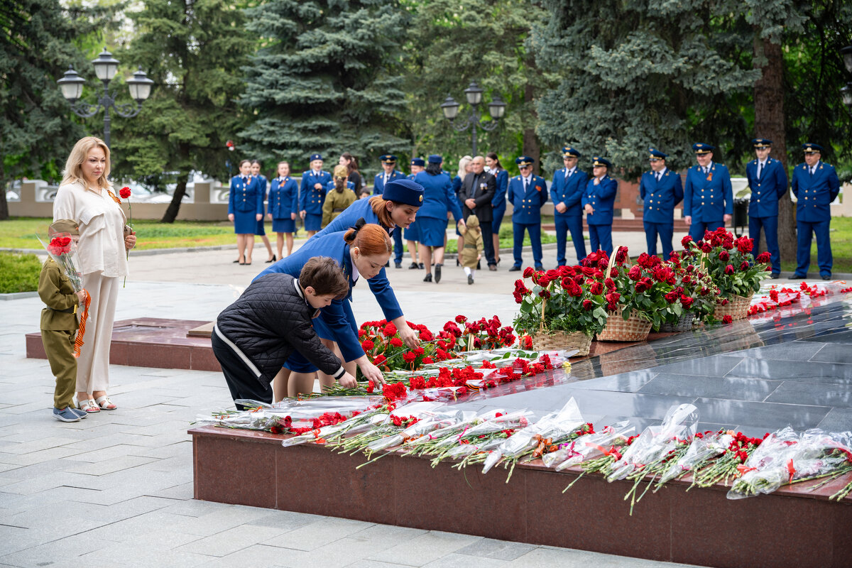 Возложение цветов к Вечному огню - Referee (Дмитрий)