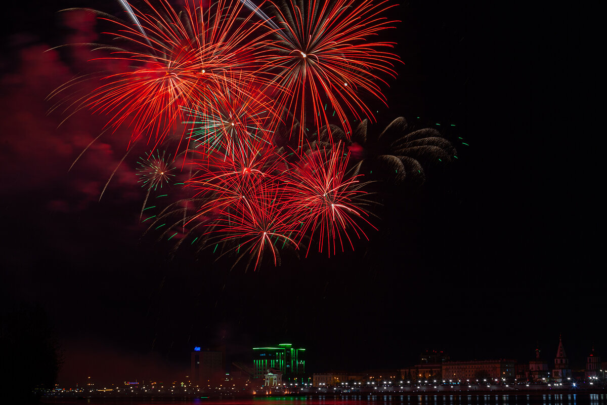 празднечный салют - Denis Doroshenko празднечный салют - Denis Doroshenko