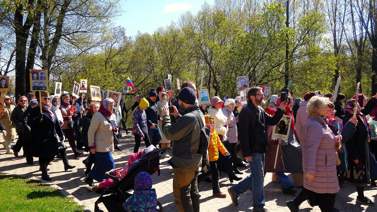 Бессмертный полк в Парке Победы... - Sergey Gordoff Бессмертный полк в Парке Победы... - Sergey Gordoff