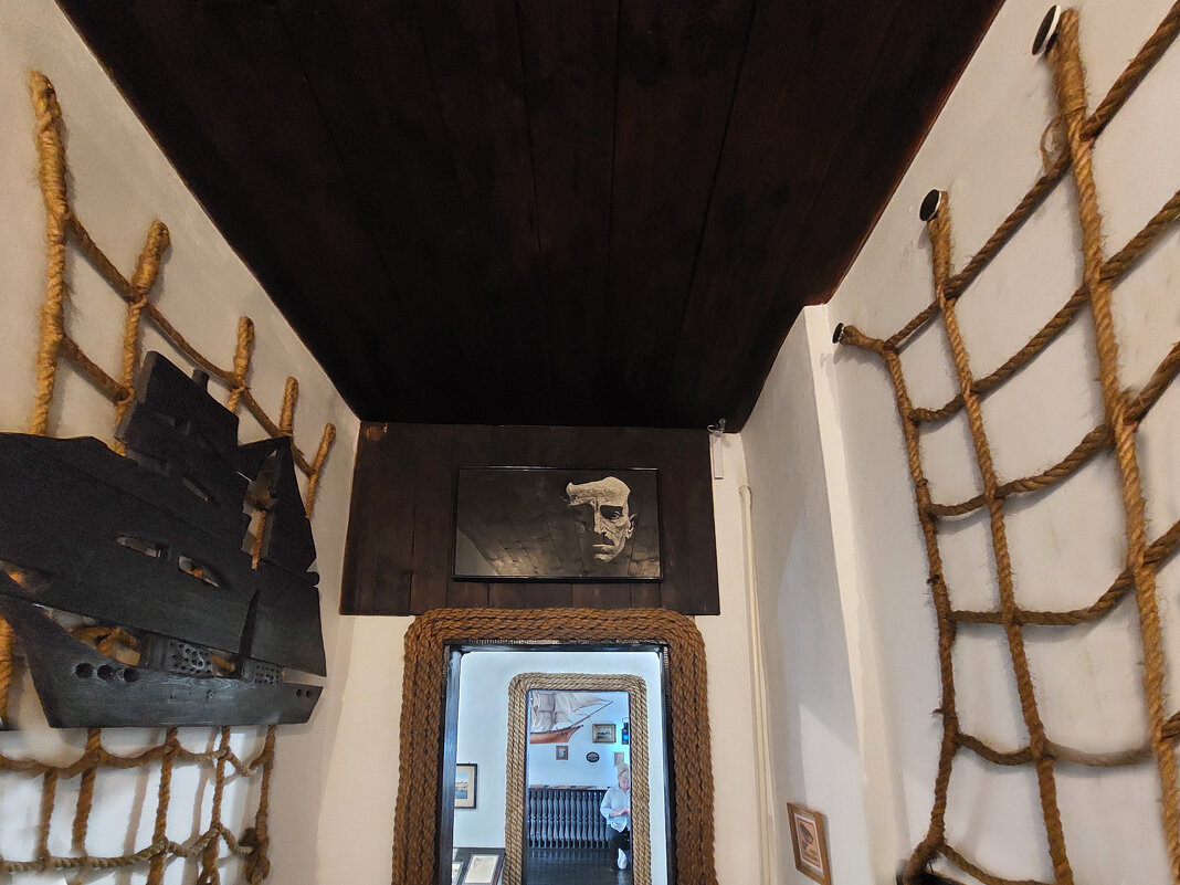 Трюм фрегата.  В доме Александра Грина. - ИРЭН@ .