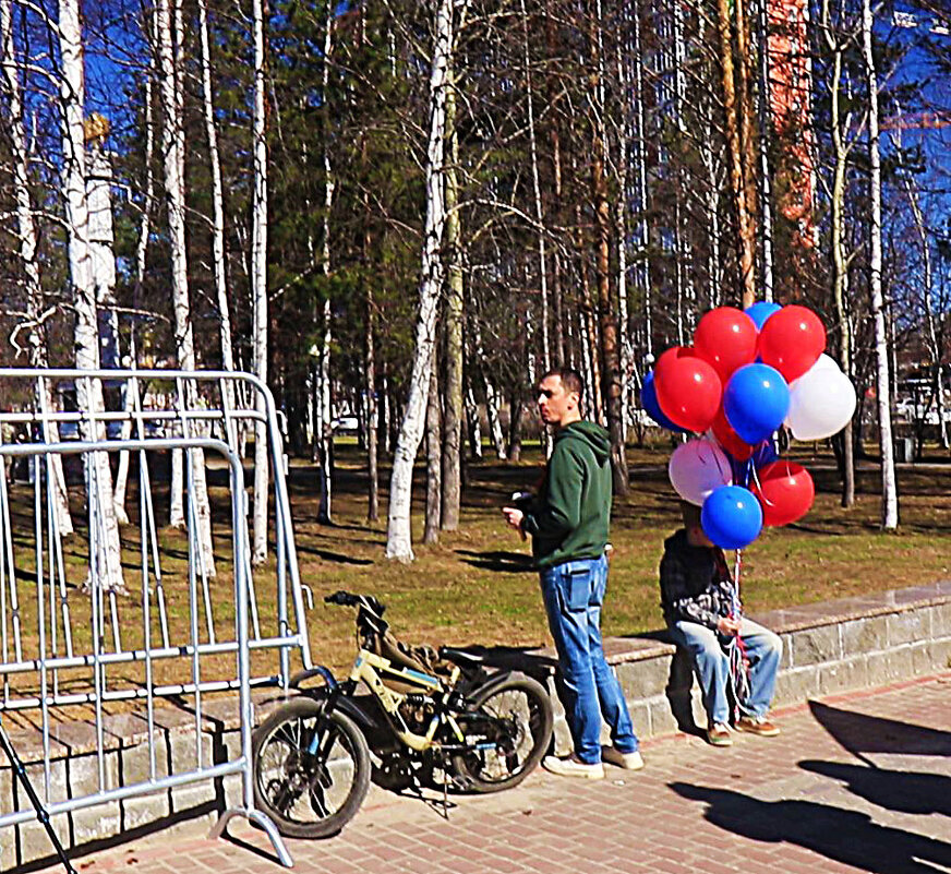 С шарами -на праздник! - Владимир 