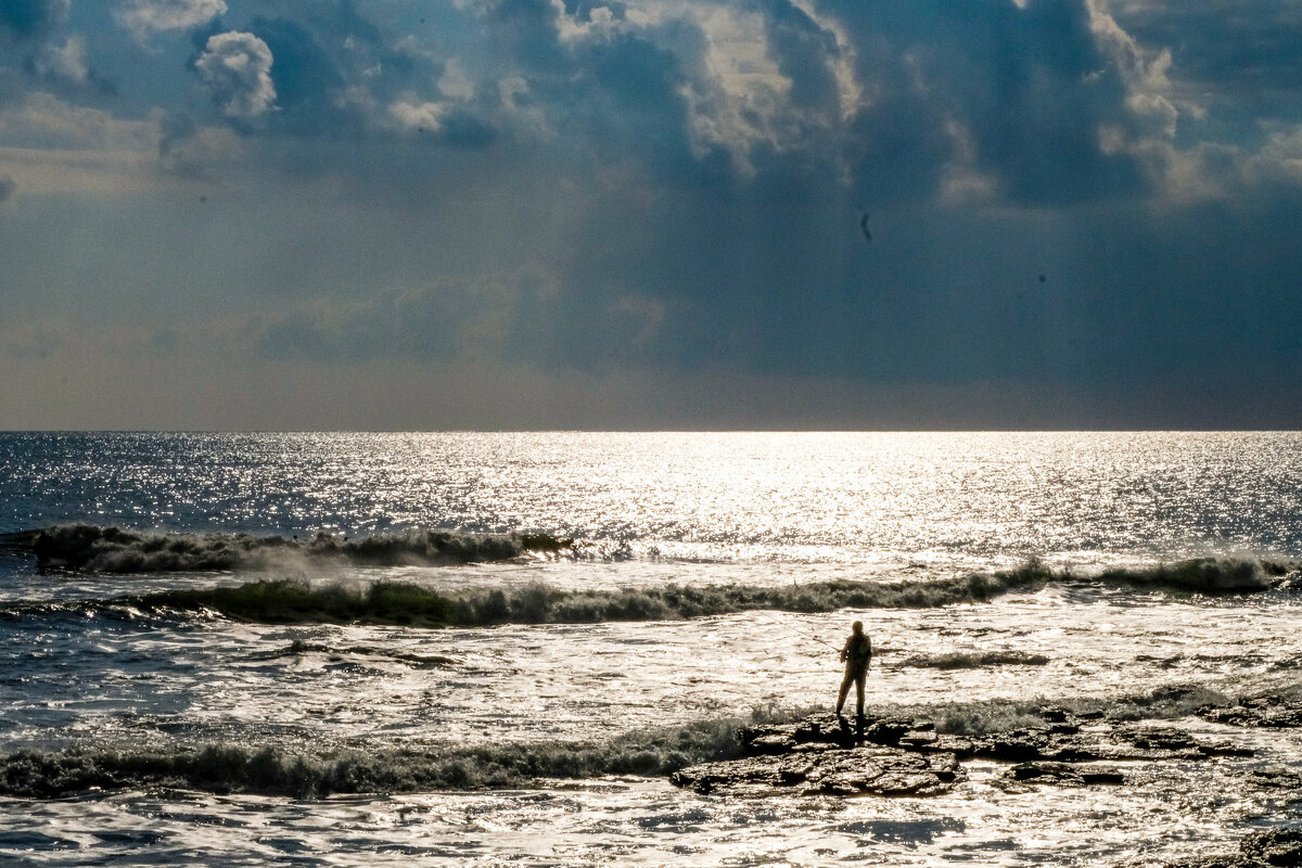 Одинокий рыбак - Георгий А Одинокий рыбак - Георгий А