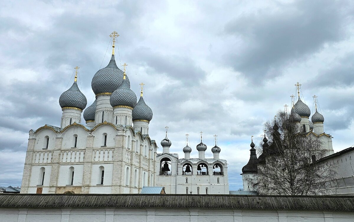 Ростов. Ростовский кремль - Михаил Свиденцов Ростов. Ростовский кремль - Михаил Свиденцов