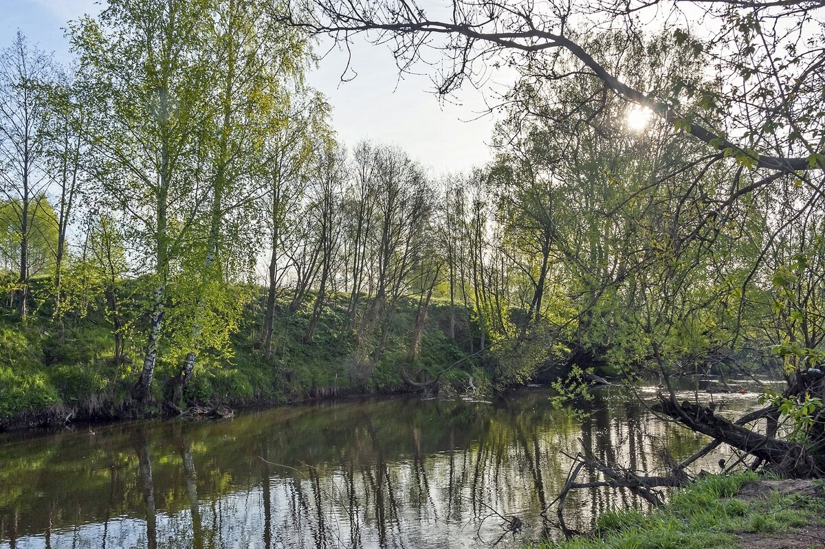 На майской реке - Валерий Иванович