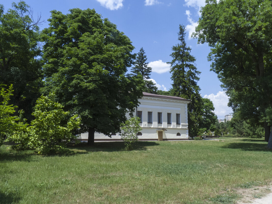 В ботаническом саду Н В Багрова - Валентин Семчишин В ботаническом саду Н В Багрова - Валентин Семчишин