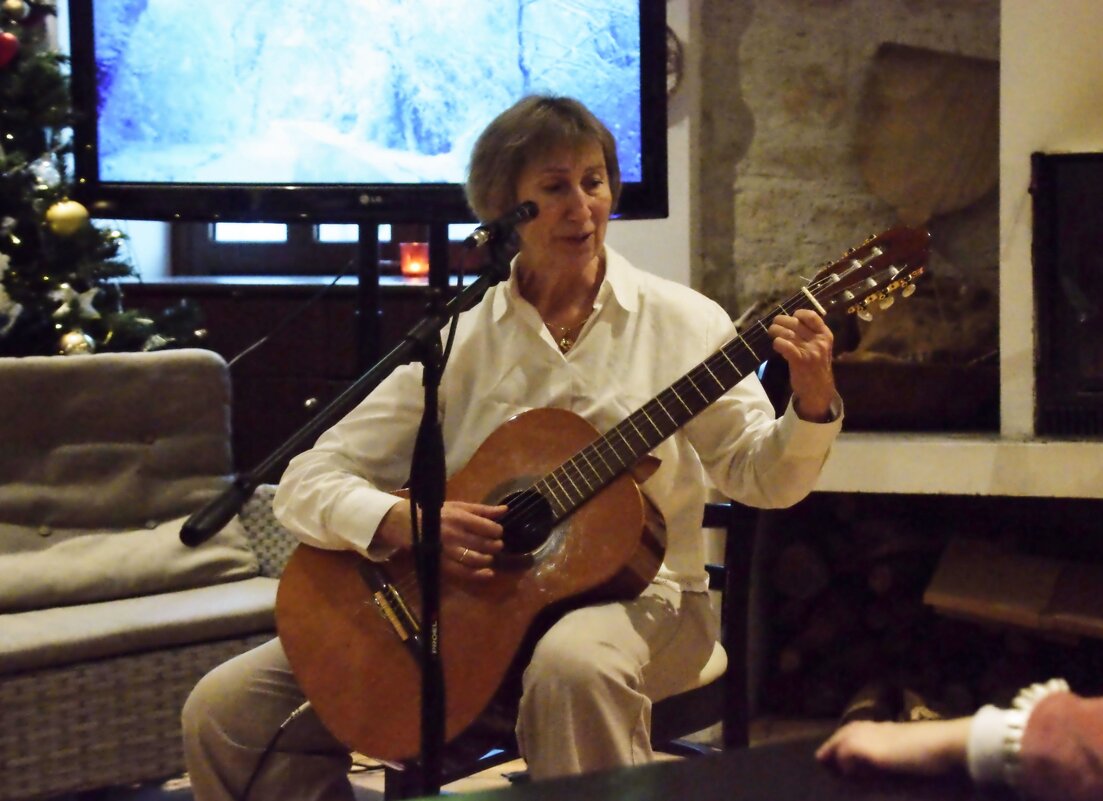 Исполнительница - Oleg4618 Шутченко Исполнительница - Oleg4618 Шутченко