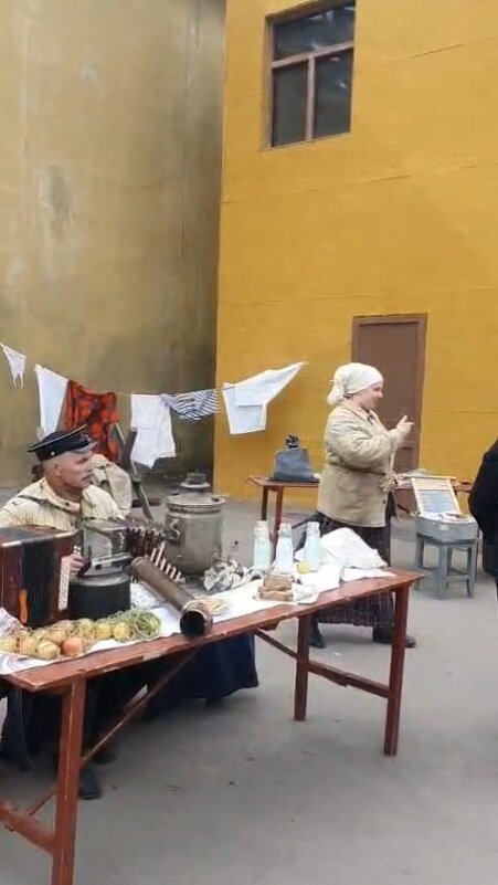 На территории "Мосфильма" - Ирэн На территории "Мосфильма" - Ирэн